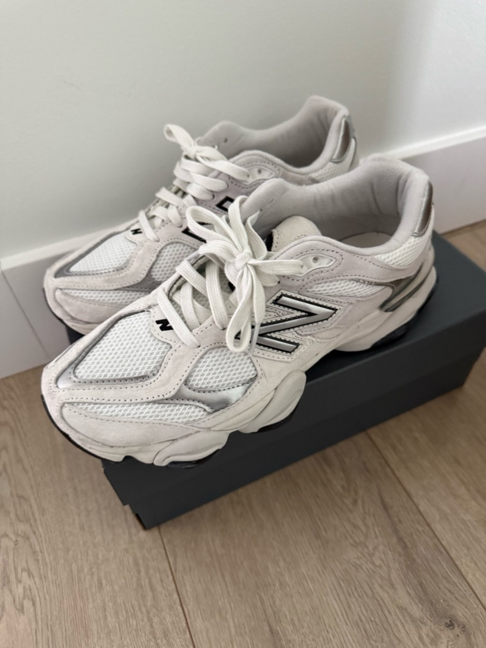 New Balance White and Silver Mesh Sneakers